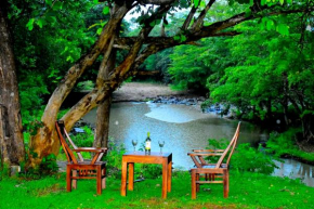 Scenery River Cotteges